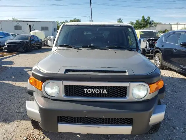 2010 TOYOTA FJ CRUISER   