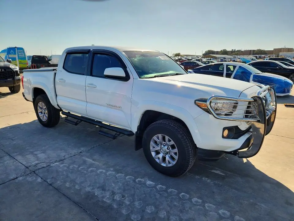 2017 TOYOTA TACOMA SR5 V6  