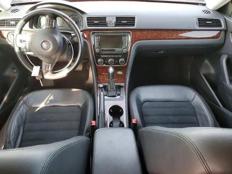 2013 VOLKSWAGEN PASSAT SEL  