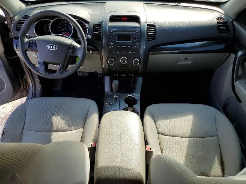 2013 KIA SORENTO LX  