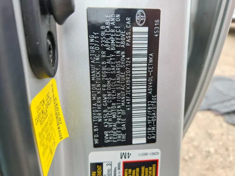 2011 TOYOTA CAMRY LE  