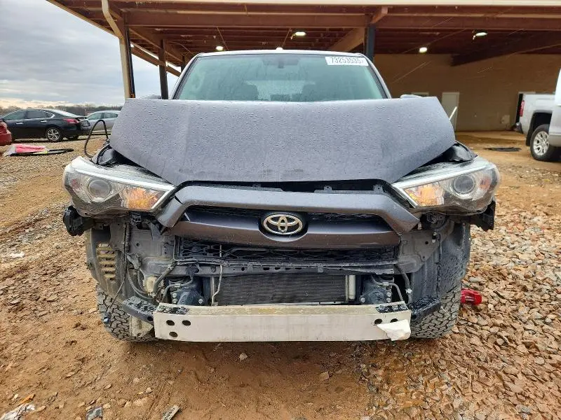 2018 TOYOTA 4RUNNER SR5/SR5 PREMIUM  