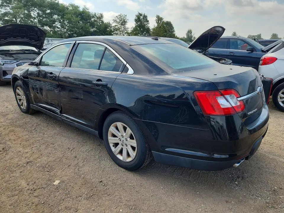 2011 FORD TAURUS SE  