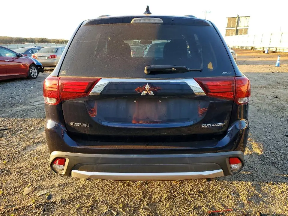 2018 MITSUBISHI OUTLANDER ES  