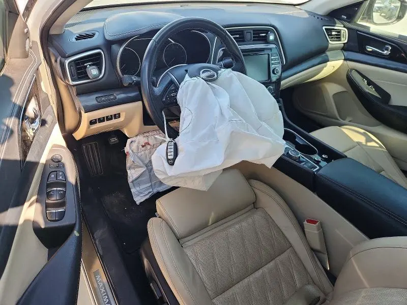 2023 NISSAN MAXIMA PLATINUM  