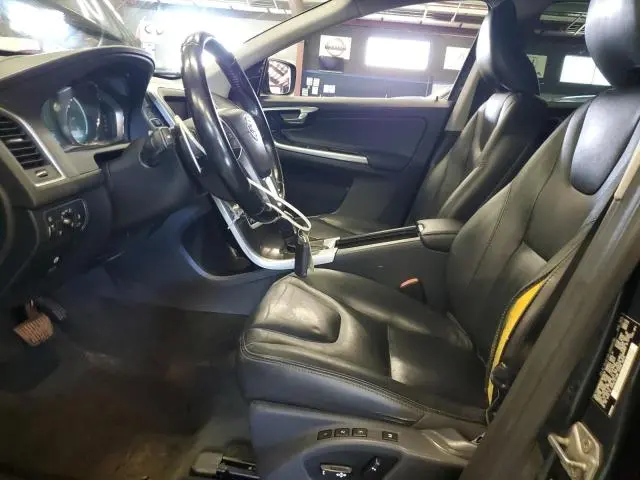 2015 VOLVO XC60 T6 PREMIER  