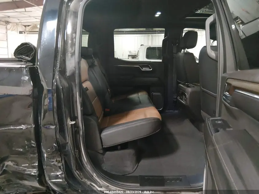 2024 CHEVROLET SILVERADO 1500 4WD  SHORT BED HIGH COUNTRY