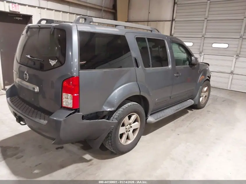 2012 NISSAN PATHFINDER SV