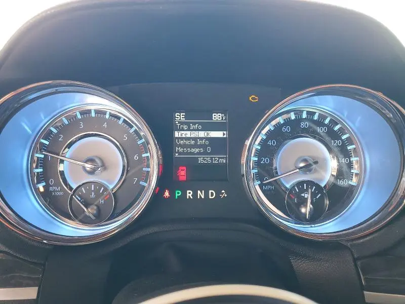 2011 CHRYSLER 300C   