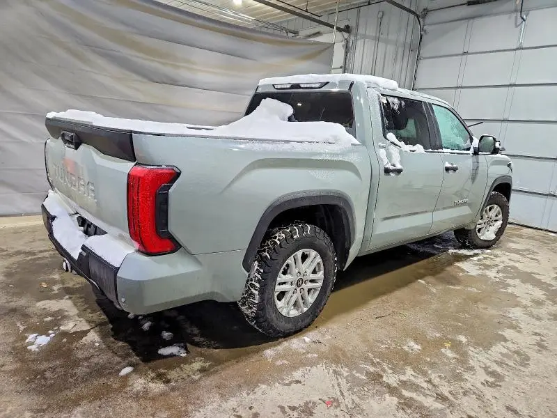 2024 TOYOTA TUNDRA   