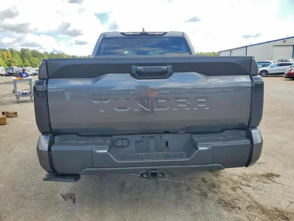 2026 TOYOTA TUNDRA SR5  