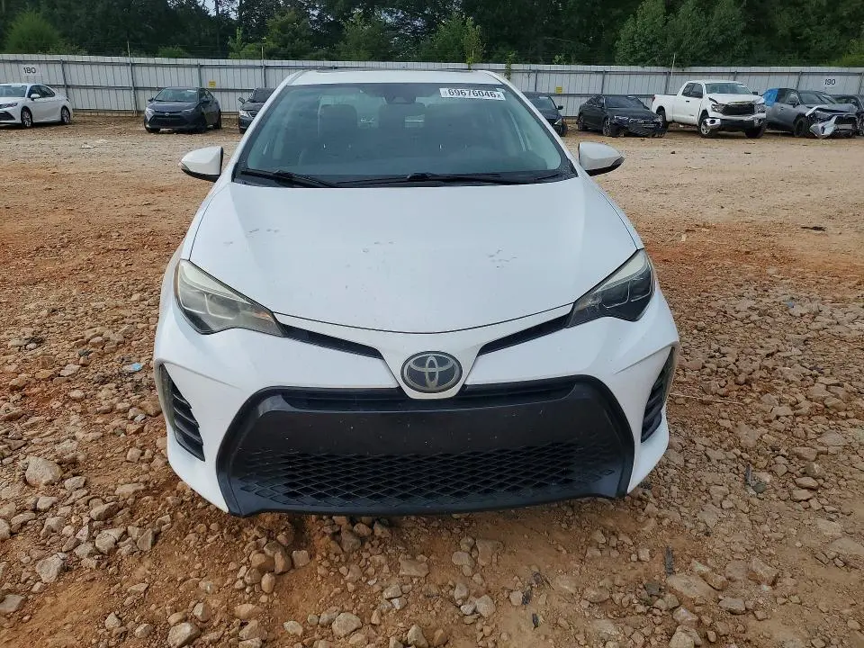 2017 TOYOTA COROLLA SE  