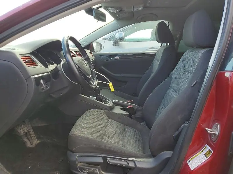 2016 VOLKSWAGEN JETTA SE  