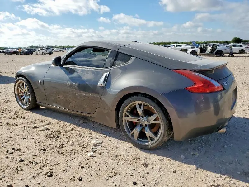 2010 NISSAN 370Z   