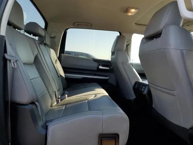 2018 TOYOTA TUNDRA CREWMAX LIMITED  
