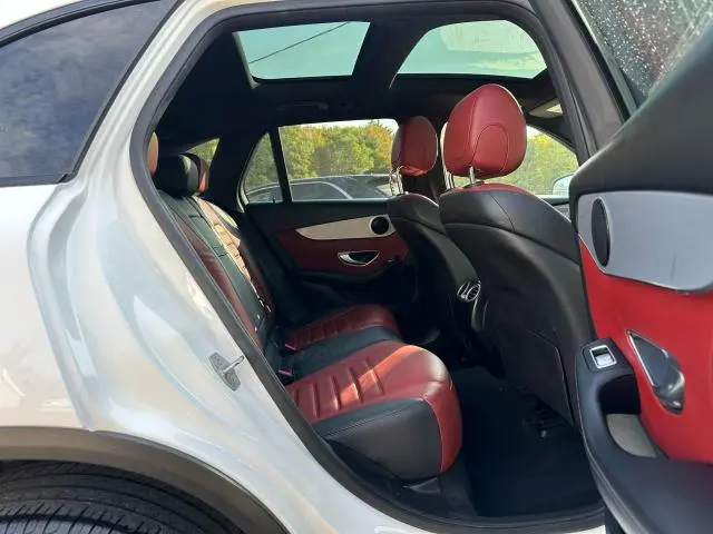 2021 MERCEDES-BENZ GLC 300  