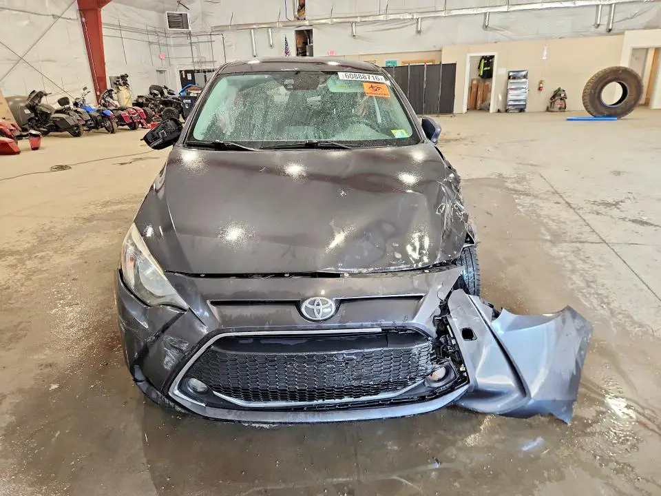 2019 TOYOTA YARIS LE  