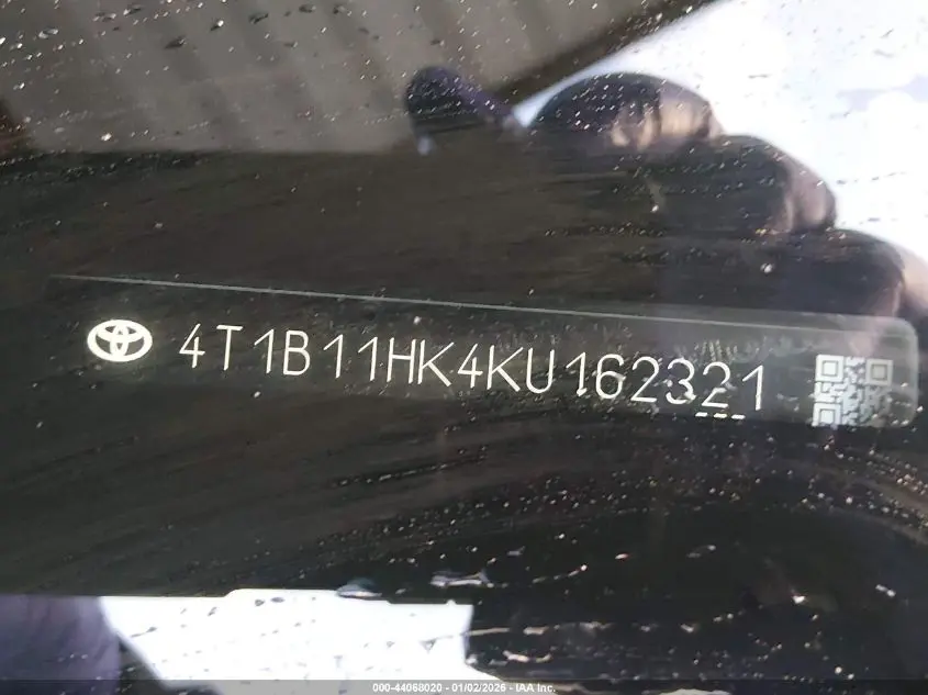 2019 TOYOTA CAMRY SE