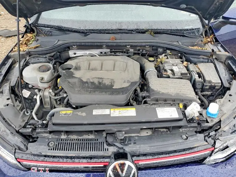 2022 VOLKSWAGEN GTI SE  