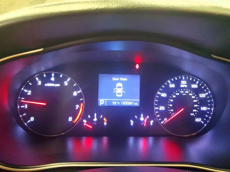 2016 KIA CADENZA LUXURY  