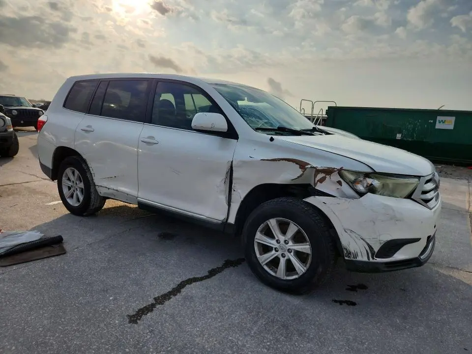 2011 TOYOTA HIGHLANDER BASE  