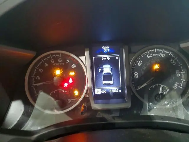 2021 TOYOTA TACOMA SR5 V6  