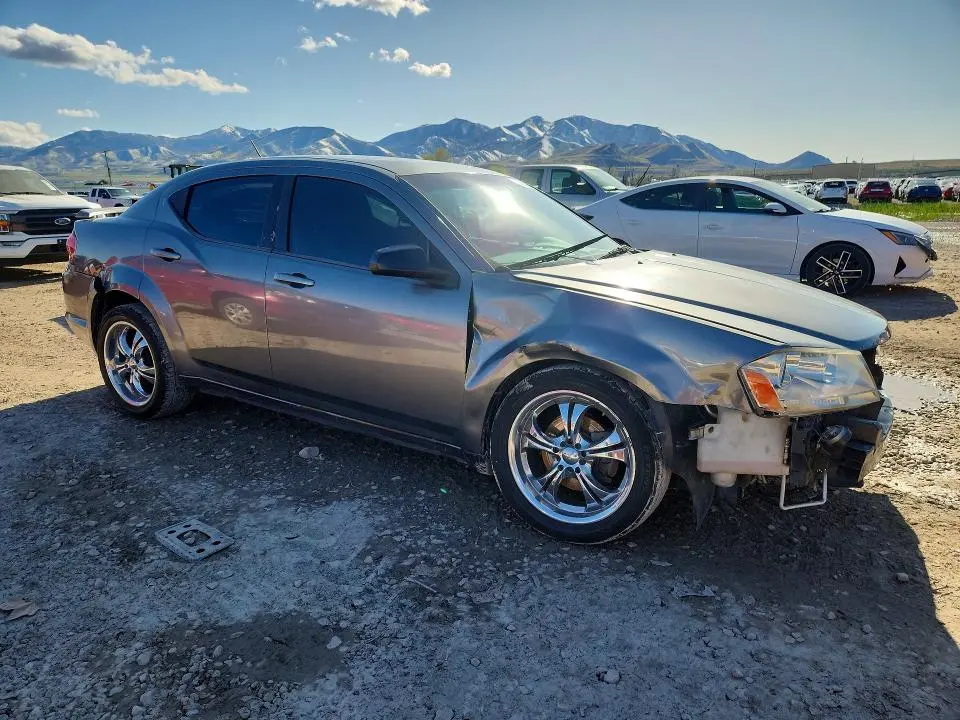 2012 DODGE AVENGER SE  