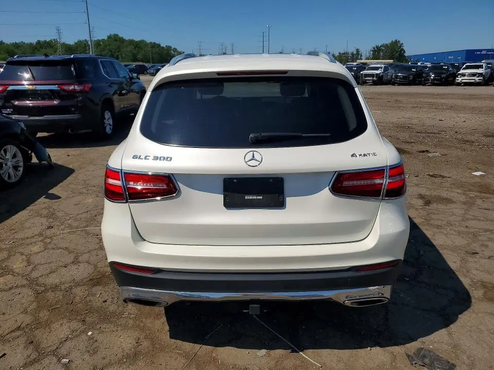 2018 MERCEDES-BENZ GLC 300 4MATIC  