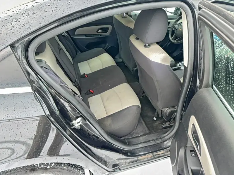 2012 CHEVROLET CRUZE LS  