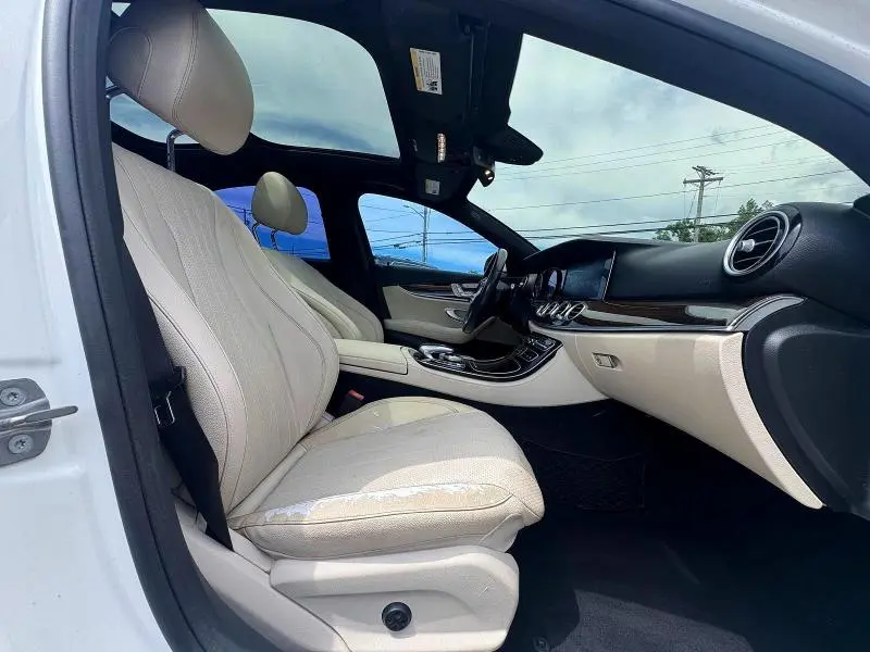 2018 MERCEDES-BENZ E 300  