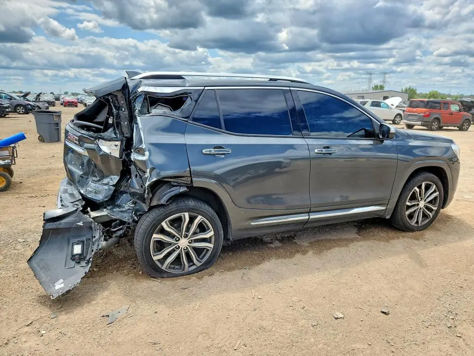 2019 GMC TERRAIN DENALI  
