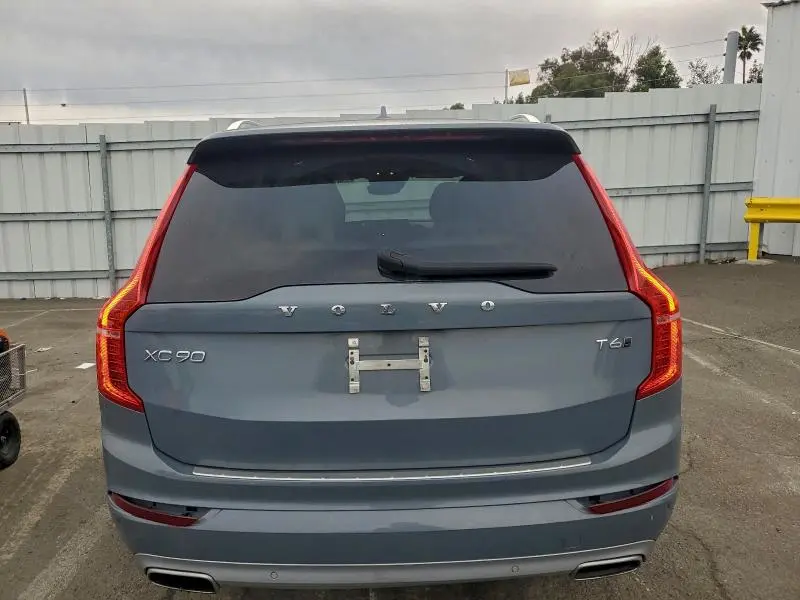 2020 VOLVO XC90 T6 MOMENTUM  