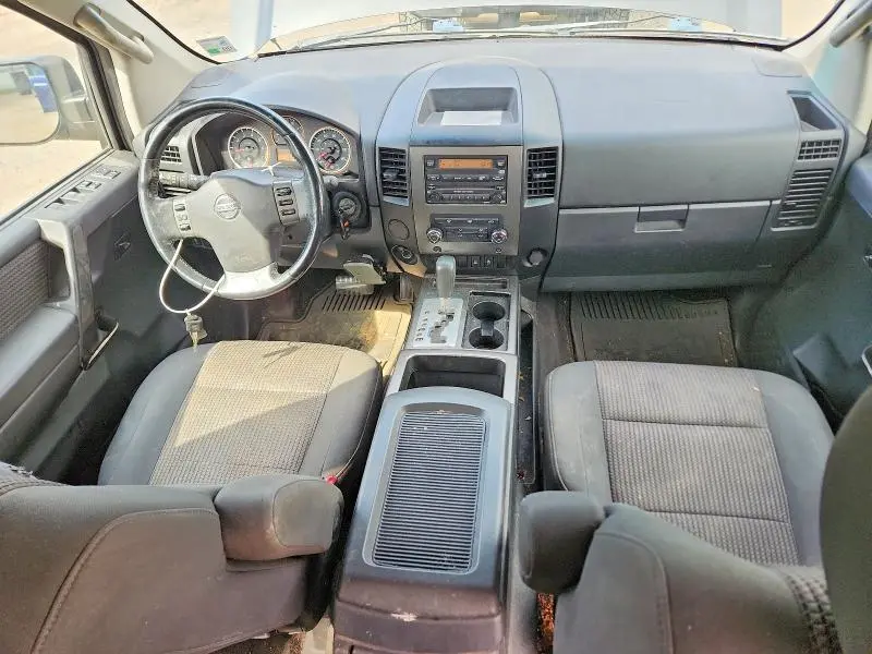2012 NISSAN TITAN SV  