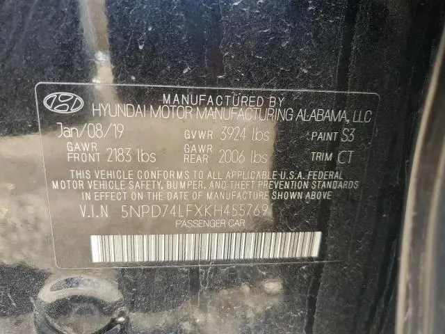 2019 HYUNDAI ELANTRA SE  