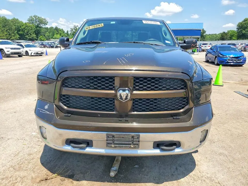 2013 RAM 1500 SLT  