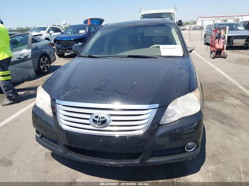 2010 TOYOTA AVALON XLS