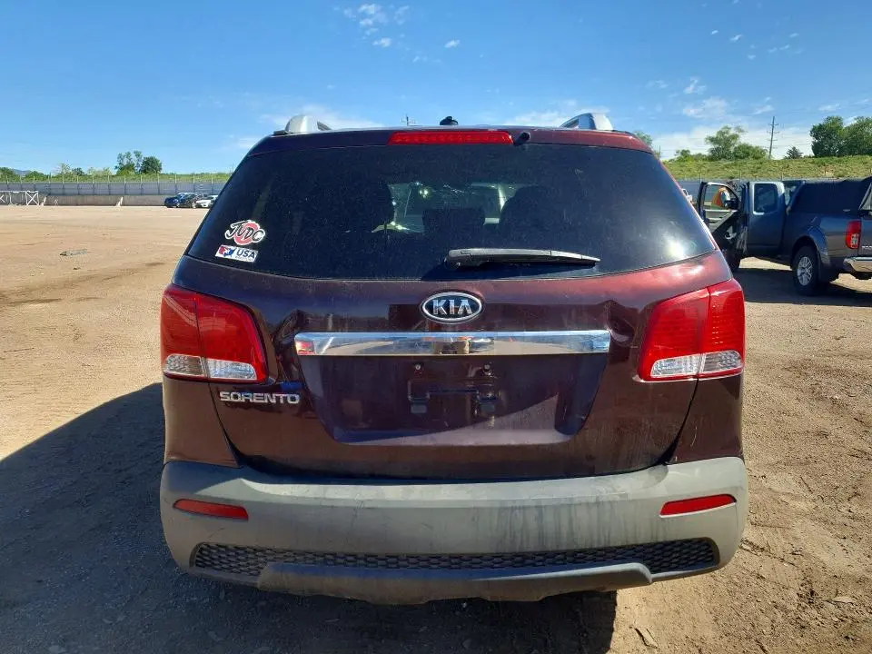 2012 KIA SORENTO LX  