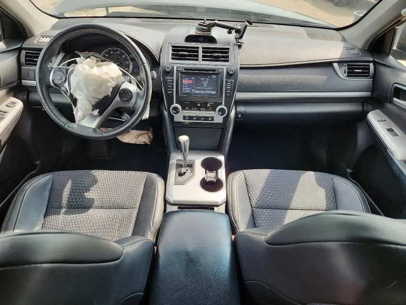 2014 TOYOTA CAMRY SE  