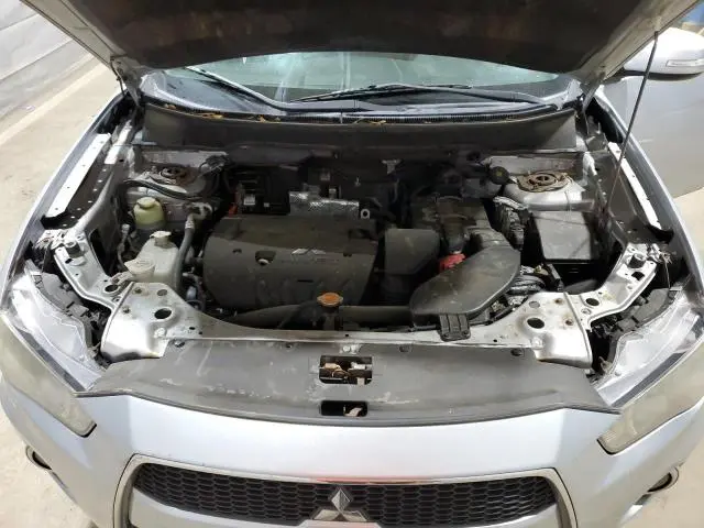 2012 MITSUBISHI OUTLANDER SE  