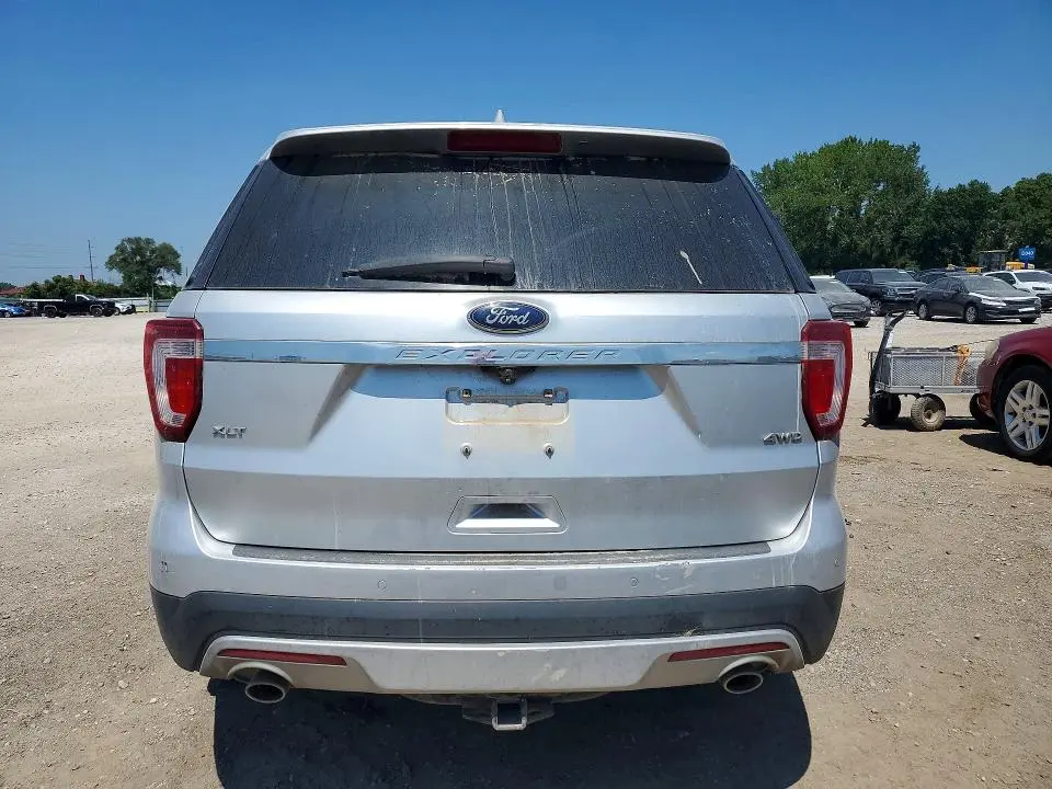 2016 FORD EXPLORER XLT  