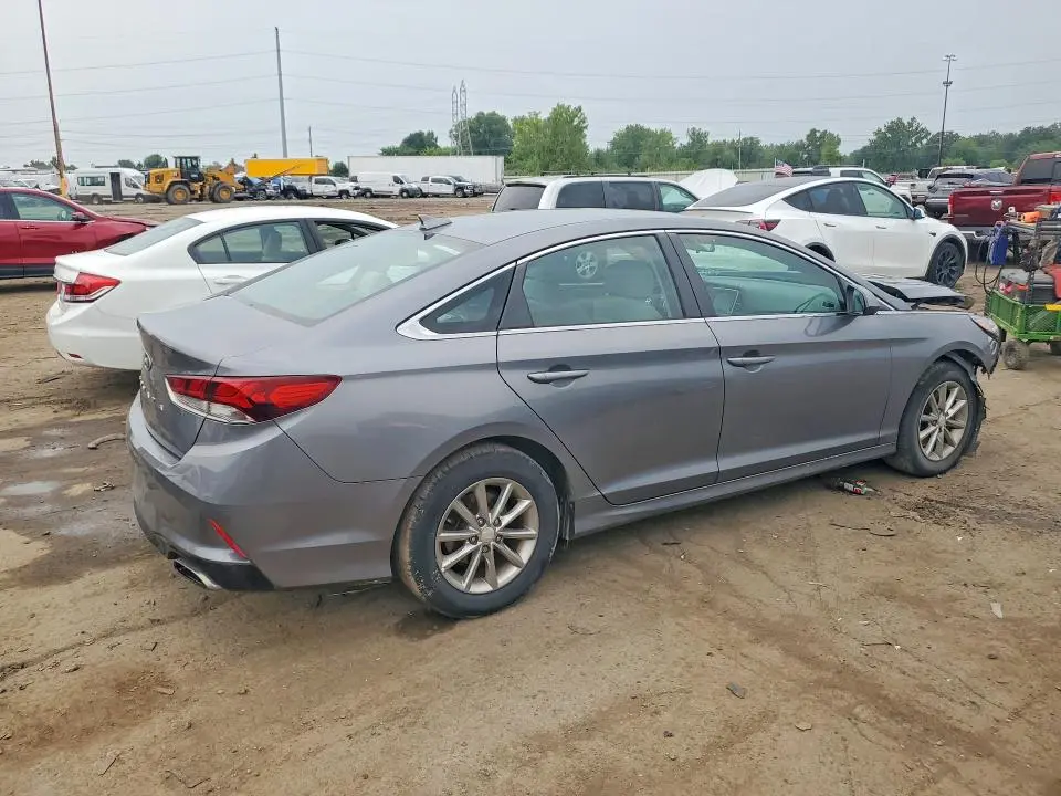 2018 HYUNDAI SONATA SE  