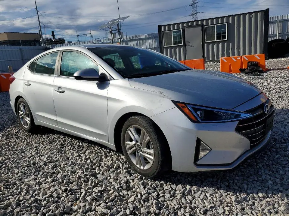 2019 HYUNDAI ELANTRA SEL  