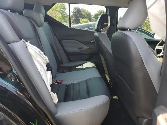 2021 NISSAN KICKS SR  