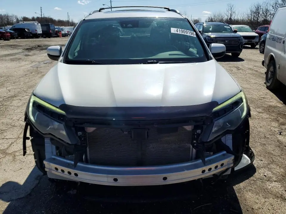 2017 HONDA PILOT ELITE  