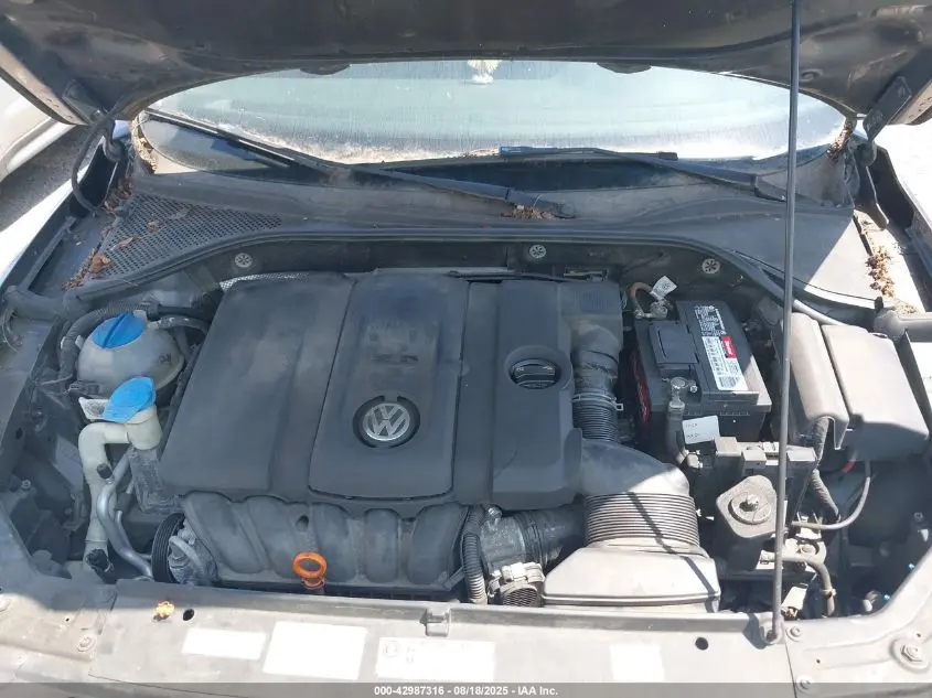 2012 VOLKSWAGEN PASSAT 2.5L SE