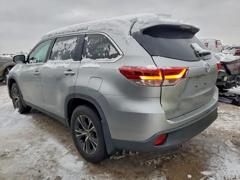 2019 TOYOTA HIGHLANDER LE  