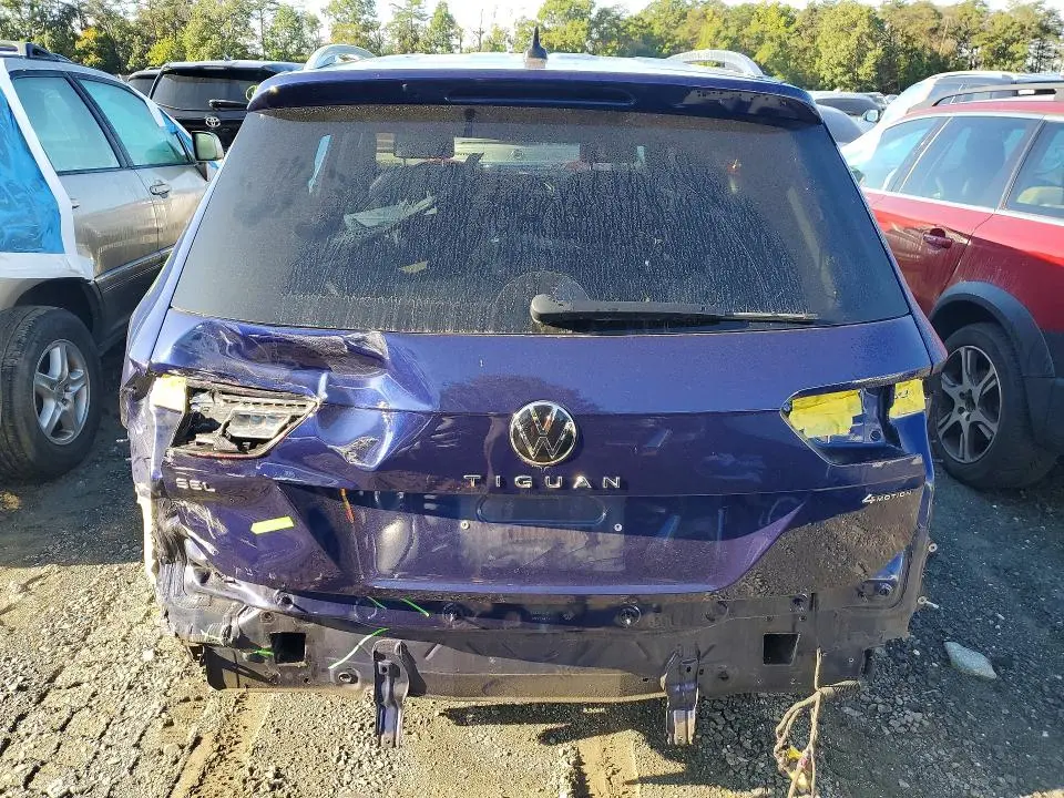2022 VOLKSWAGEN TIGUAN SEL R-LINE  