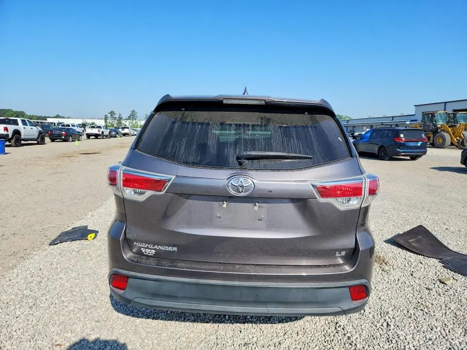 2015 TOYOTA HIGHLANDER LE PLUS  