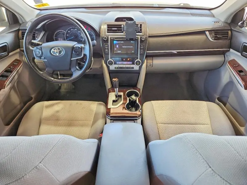 2012 TOYOTA CAMRY XLE  
