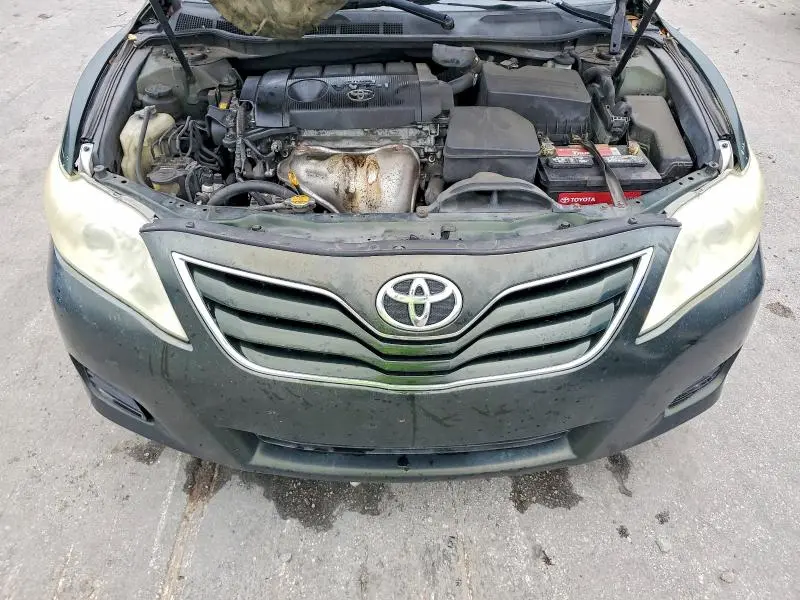 2010 TOYOTA CAMRY LE  